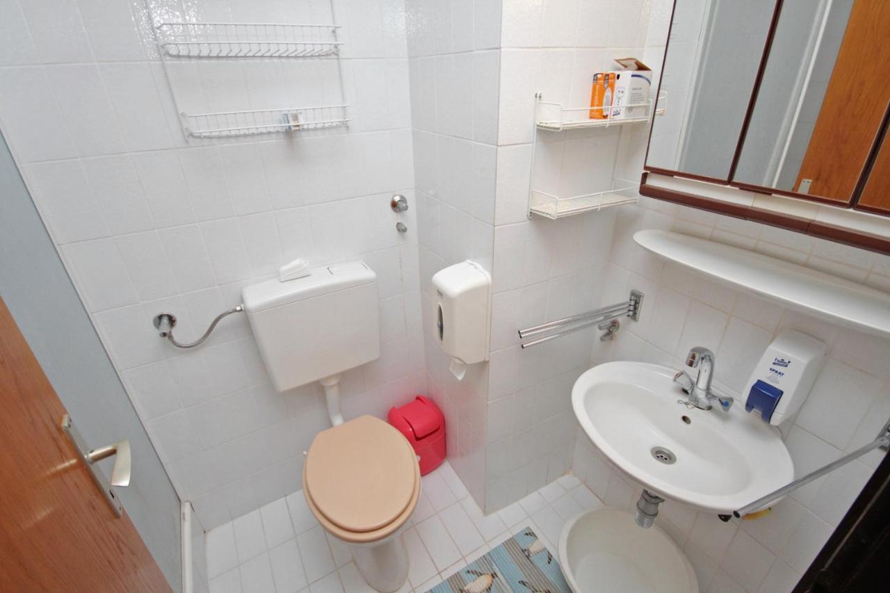 Apartments And Rooms With Parking Space Klenovica, Novi Vinodolski - 5590 Exterior photo